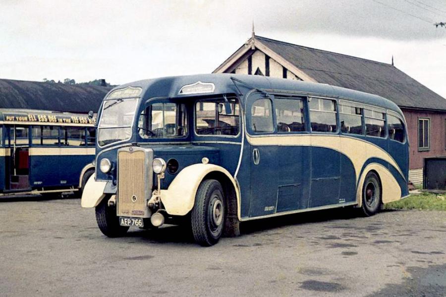  Crossley SD 42/6 Yeates (C35F) 1949 года  (фото 1 из 1)